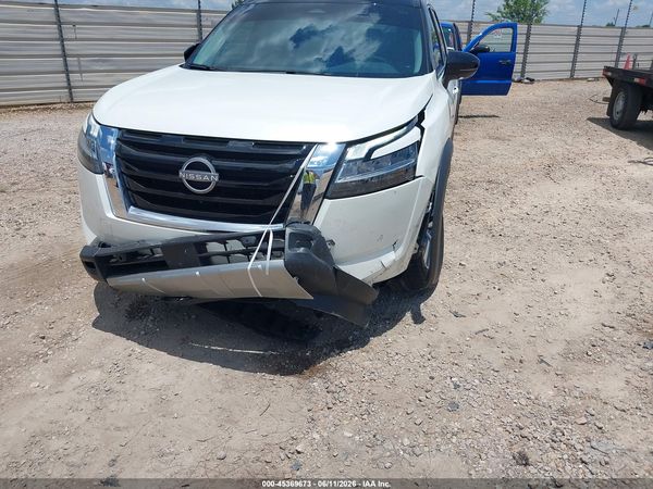2024 NISSAN PATHFINDER SL 4WD