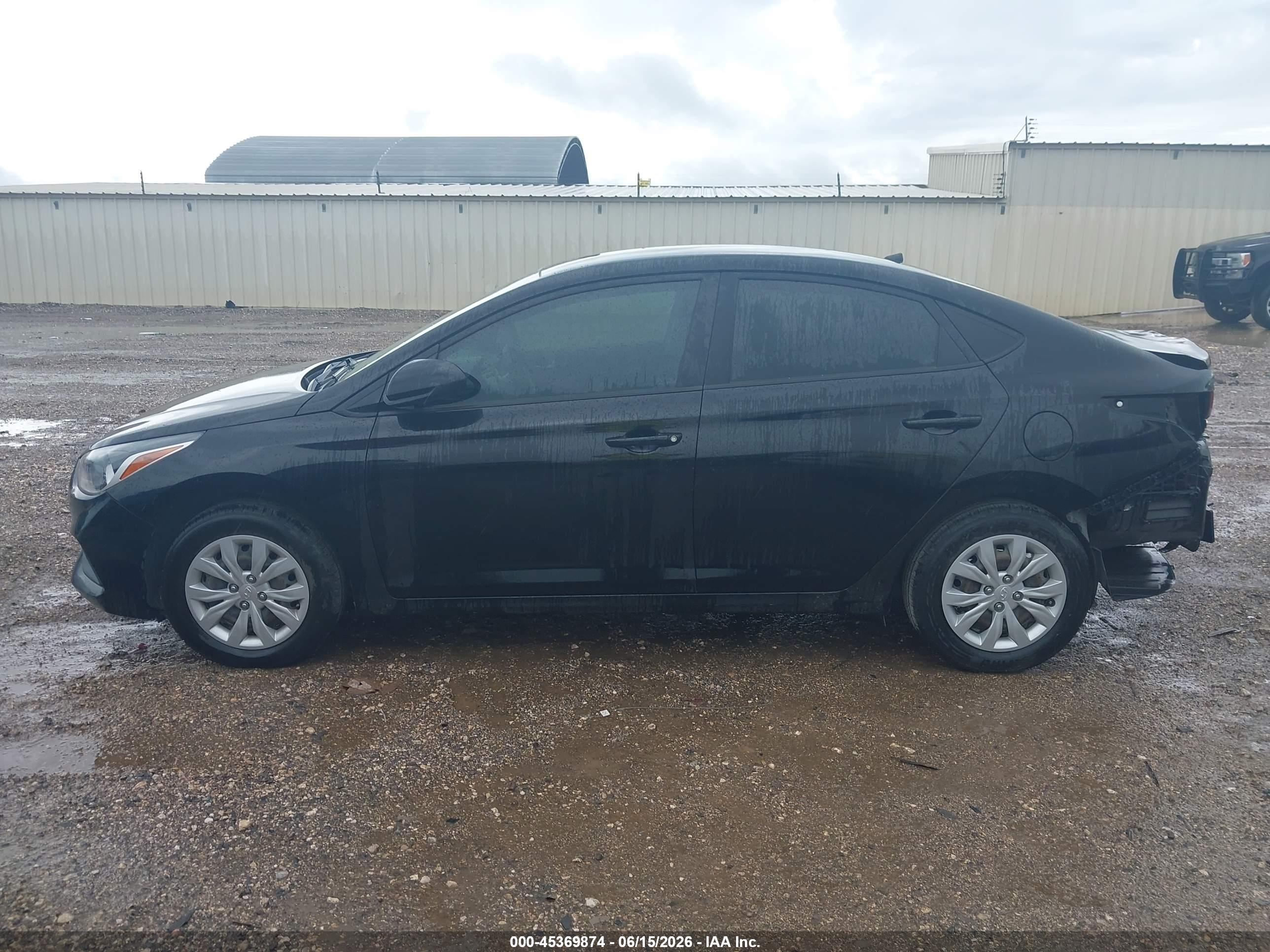 2022 HYUNDAI ACCENT SE