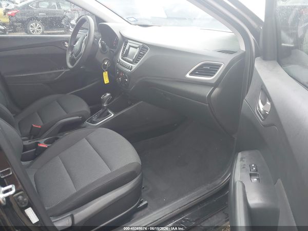 2022 HYUNDAI ACCENT SE