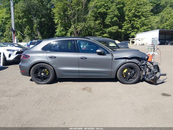 2015 PORSCHE MACAN S
