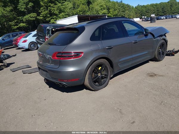 2015 PORSCHE MACAN S