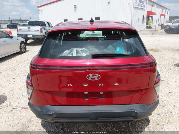 2024 HYUNDAI KONA SE