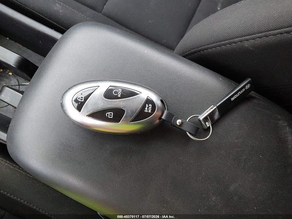 2024 HYUNDAI KONA SE