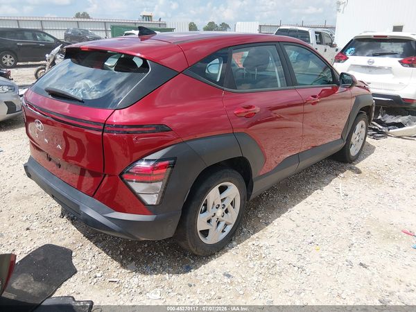 2024 HYUNDAI KONA SE