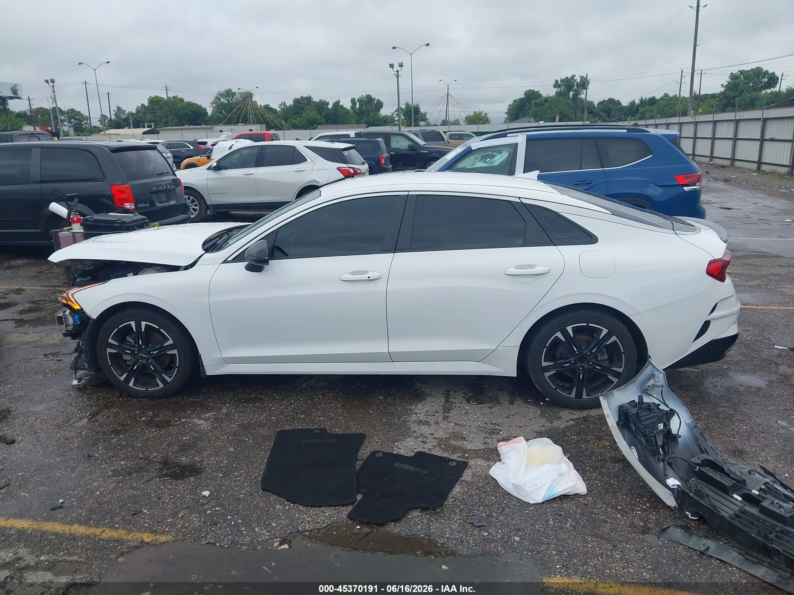 2022 KIA K5 GT-LINE