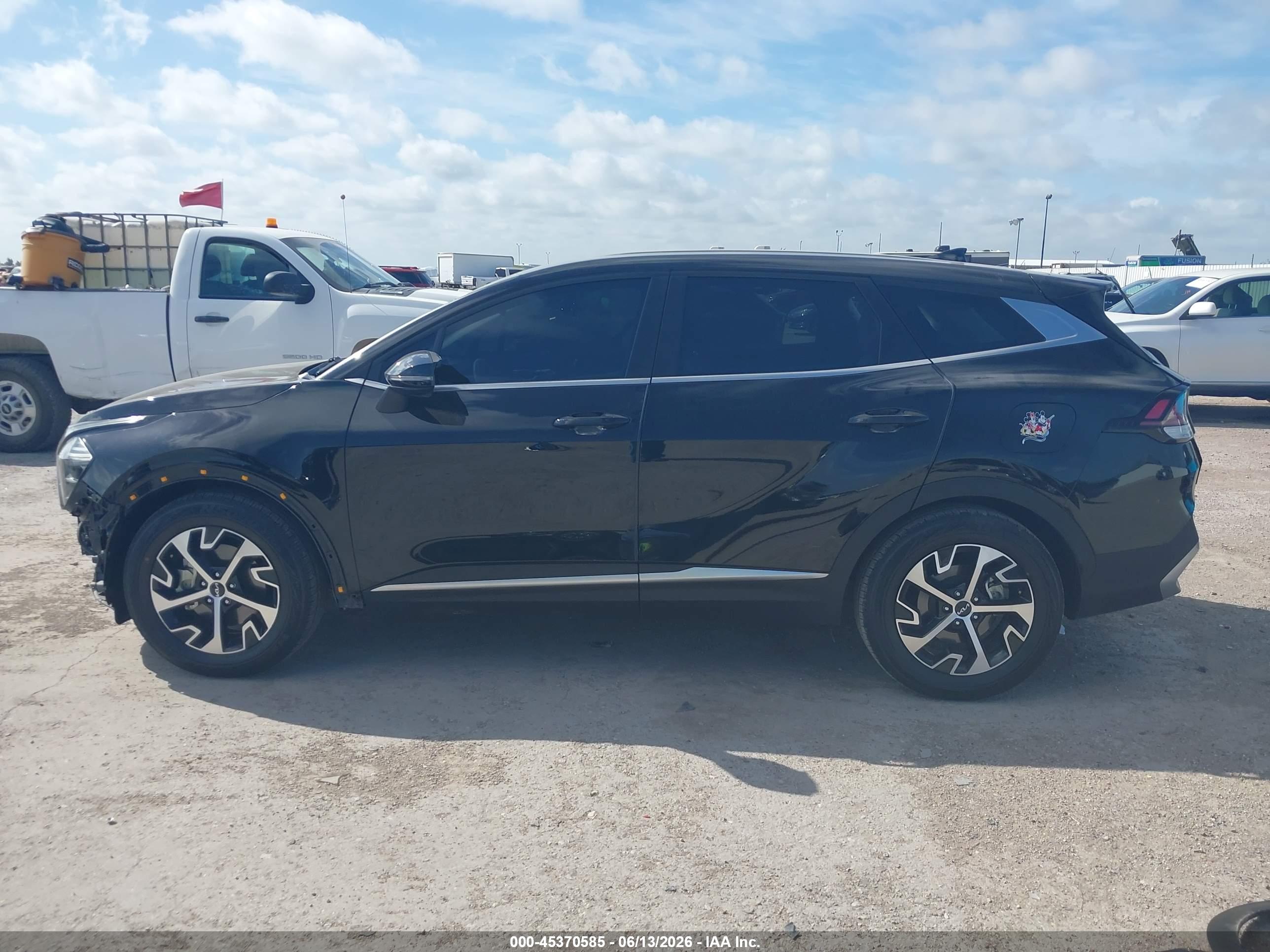 2023 KIA SPORTAGE EX