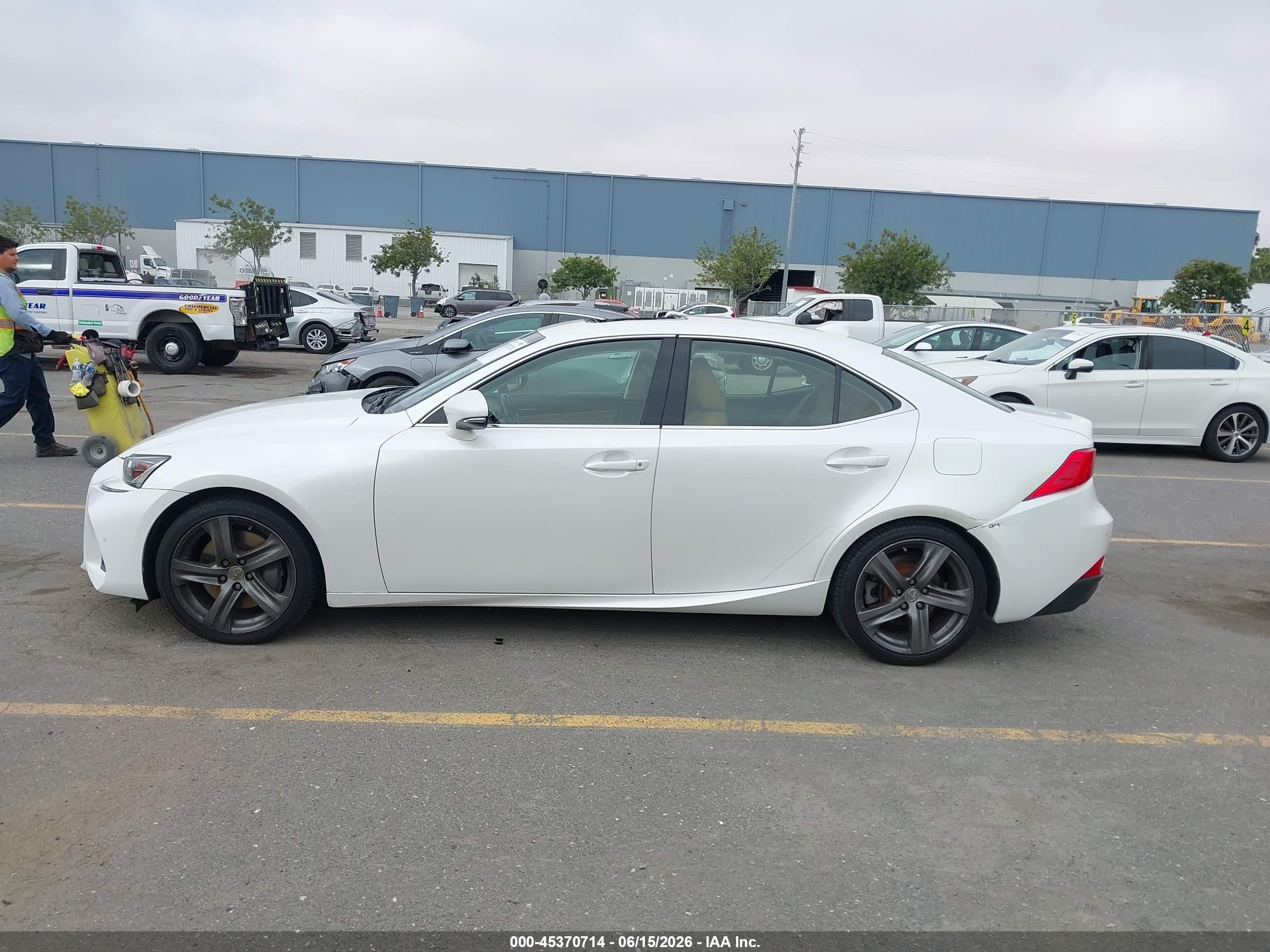 2017 LEXUS IS 200T