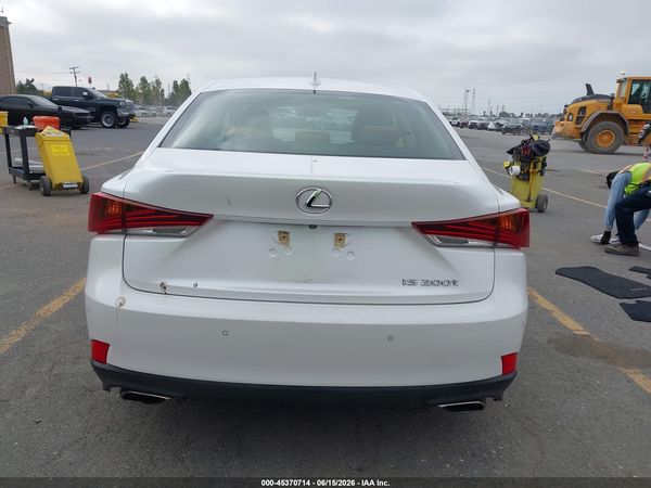 2017 LEXUS IS 200T
