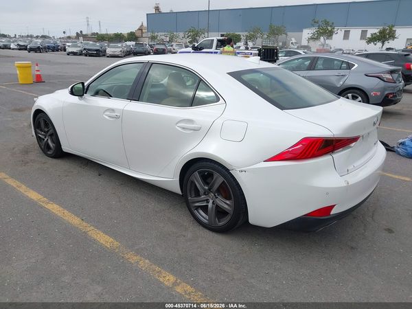 2017 LEXUS IS 200T