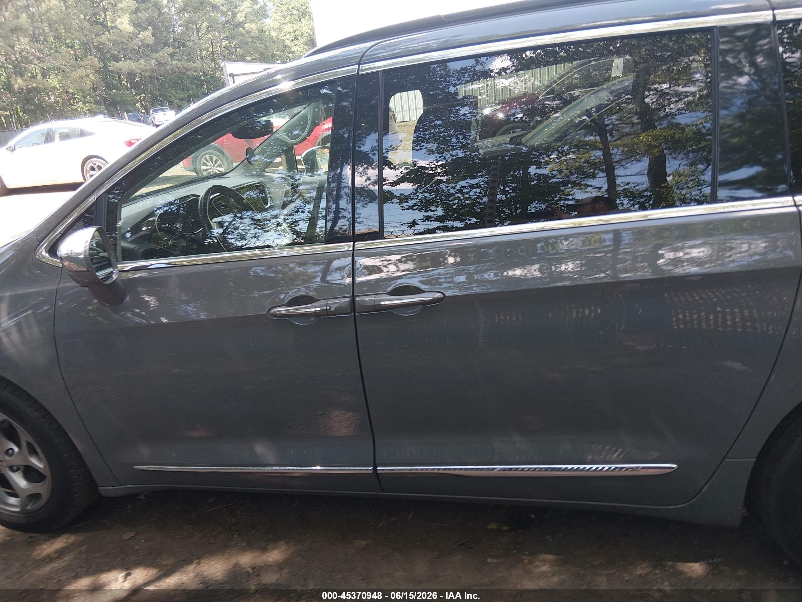 2022 CHRYSLER PACIFICA LIMITED