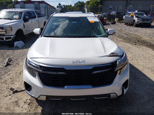 2024 KIA SELTOS EX