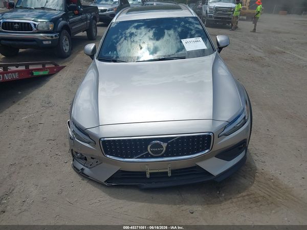 2026 VOLVO V60 CROSS COUNTRY