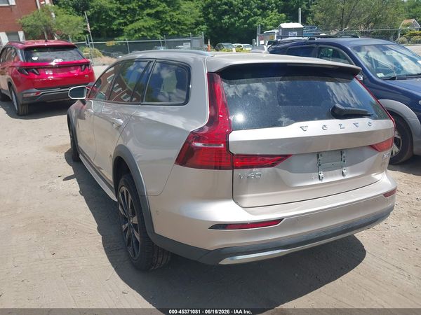 2026 VOLVO V60 CROSS COUNTRY