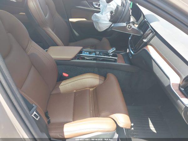 2026 VOLVO V60 CROSS COUNTRY