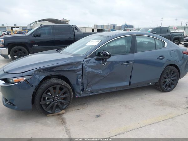 2026 MAZDA MAZDA3 2.5 S CARBON EDITION