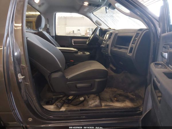 2022 RAM 1500 CLASSIC TRADESMAN  4X4 6'4 BOX