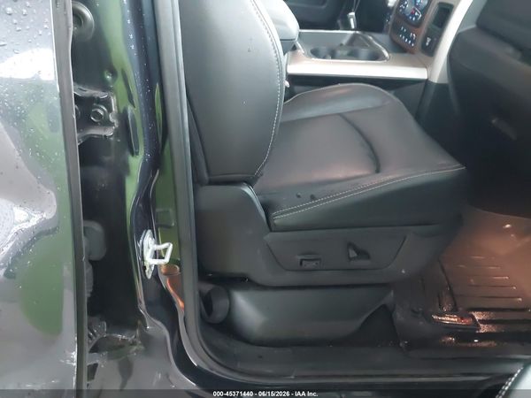 2017 RAM 1500 LARAMIE  4X4 5'7 BOX