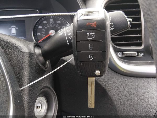 2019 KIA SORENTO 2.4L LX