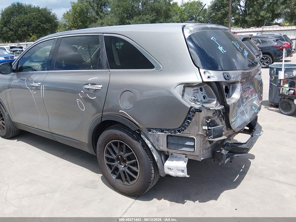 2019 KIA SORENTO 2.4L LX
