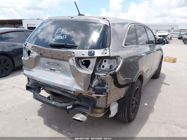 2019 KIA SORENTO 2.4L LX