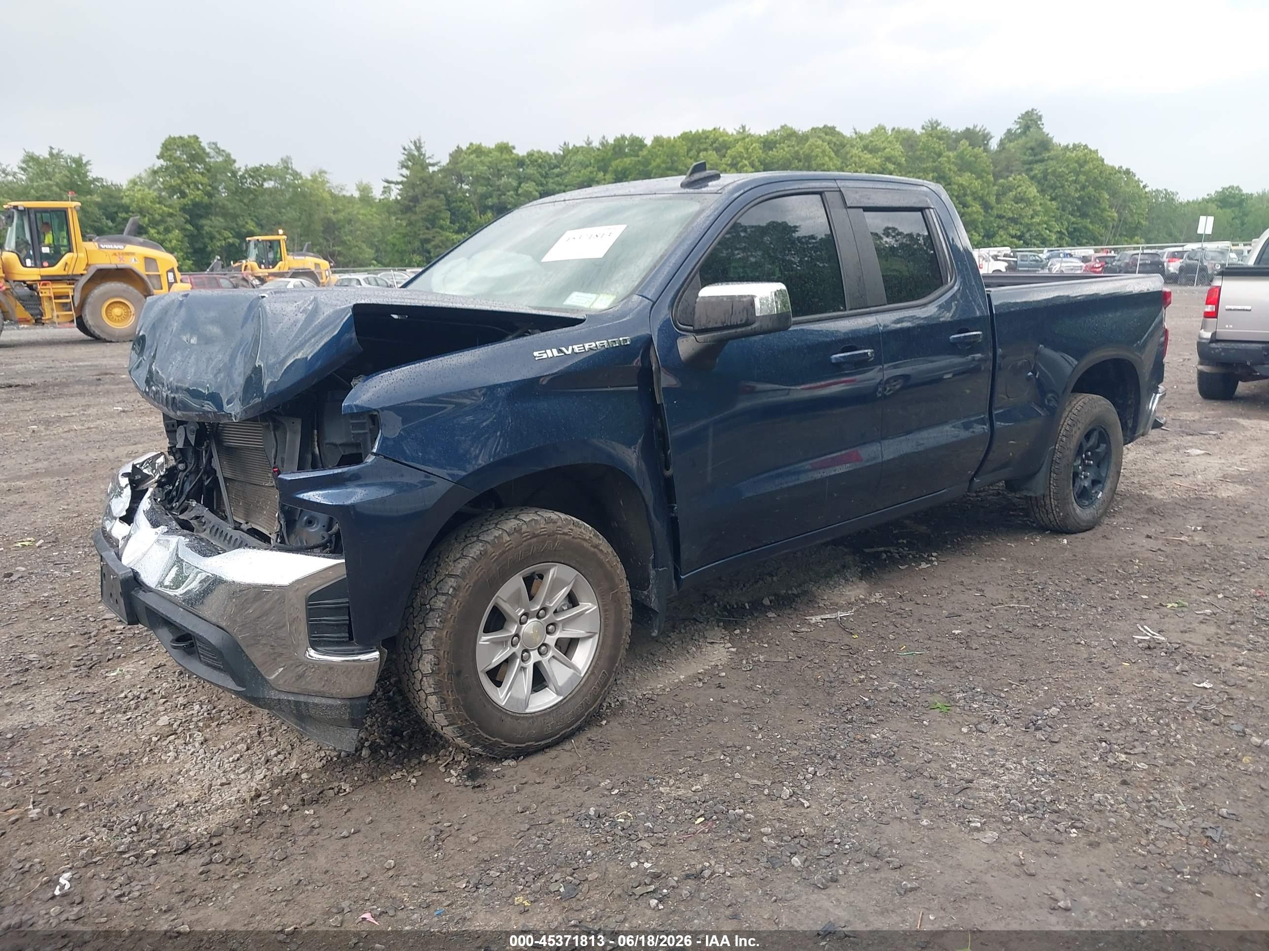 2020 CHEVROLET SILVERADO 1500 4WD  STANDARD BED LT — I2