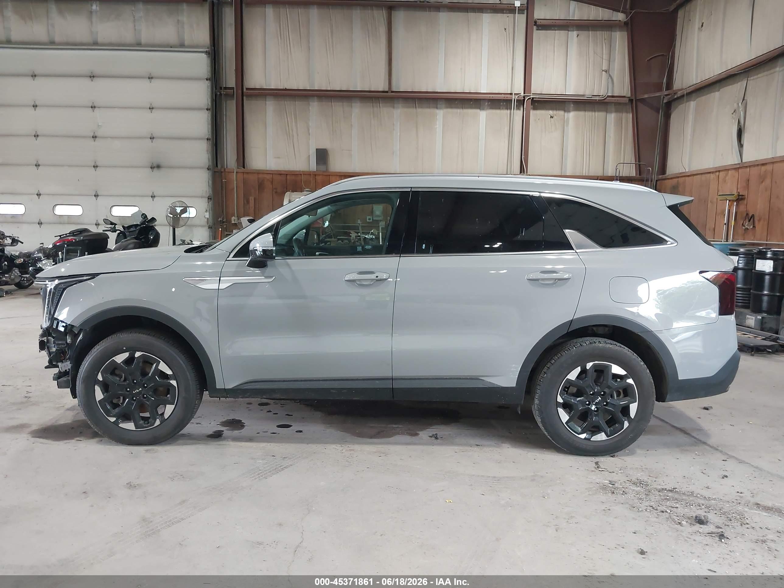 2024 KIA SORENTO S