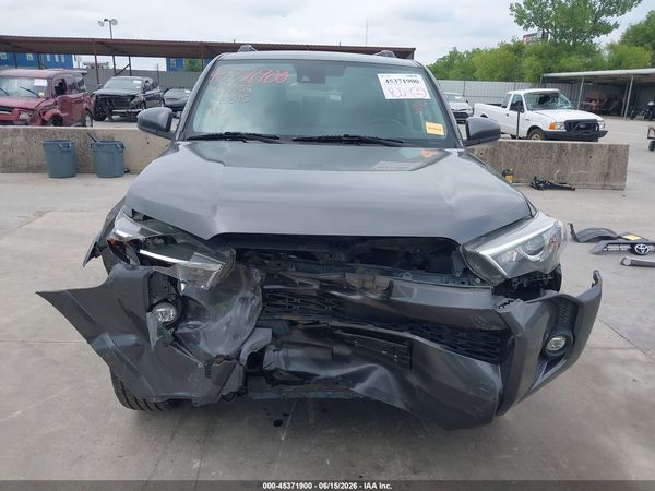 2021 TOYOTA 4RUNNER SR5