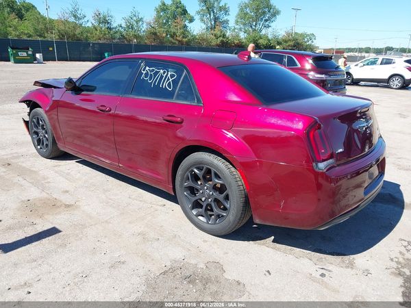 2019 CHRYSLER 300 TOURING AWD — I3