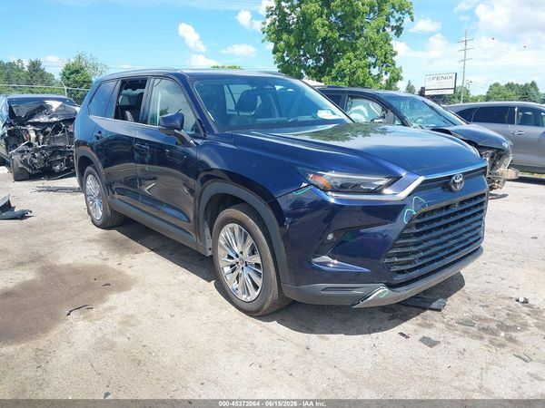 2024 TOYOTA GRAND HIGHLANDER PLATINUM