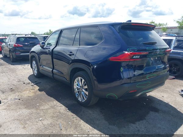 2024 TOYOTA GRAND HIGHLANDER PLATINUM