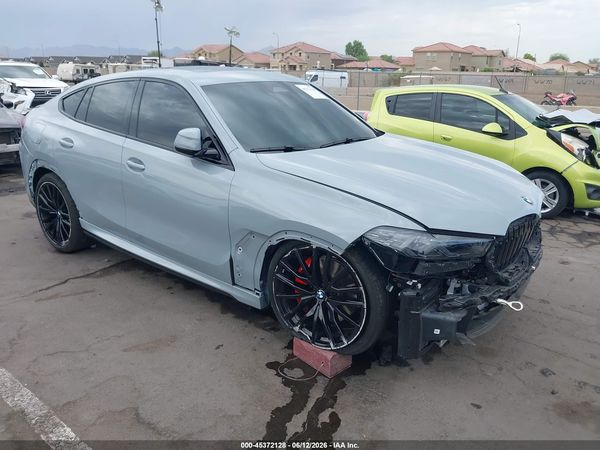 2025 BMW X6 XDRIVE40I