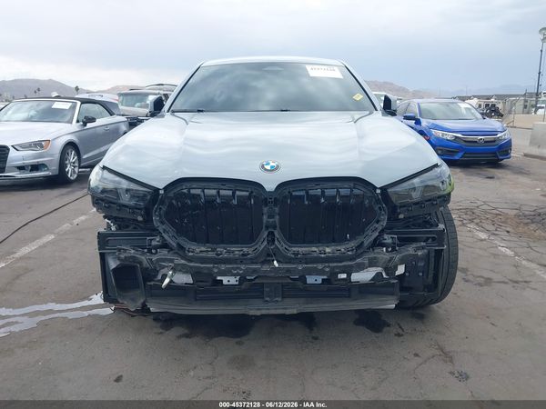 2025 BMW X6 XDRIVE40I
