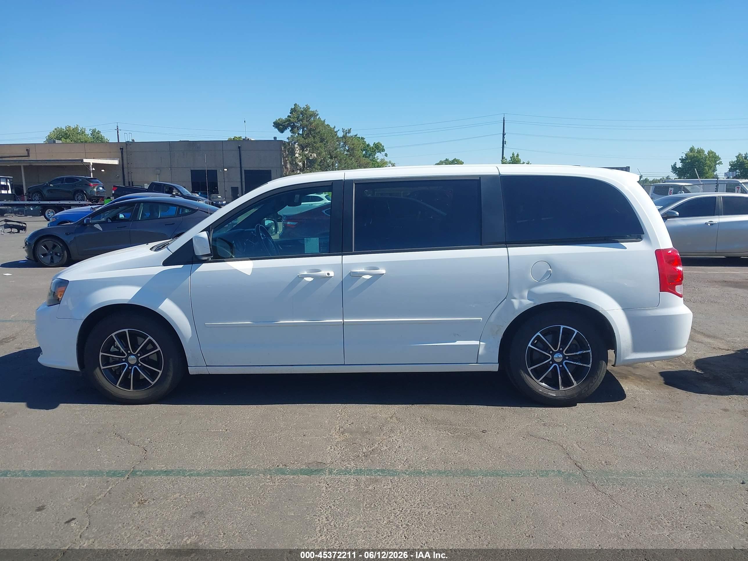 2015 DODGE GRAND CARAVAN SXT