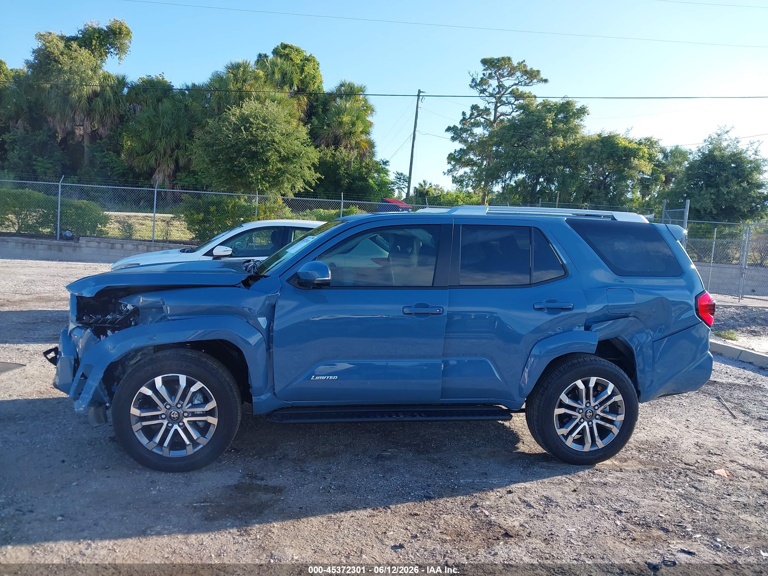 2025 TOYOTA 4RUNNER LIMITED