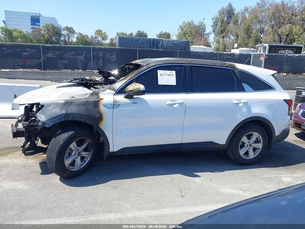 2023 KIA SORENTO LX