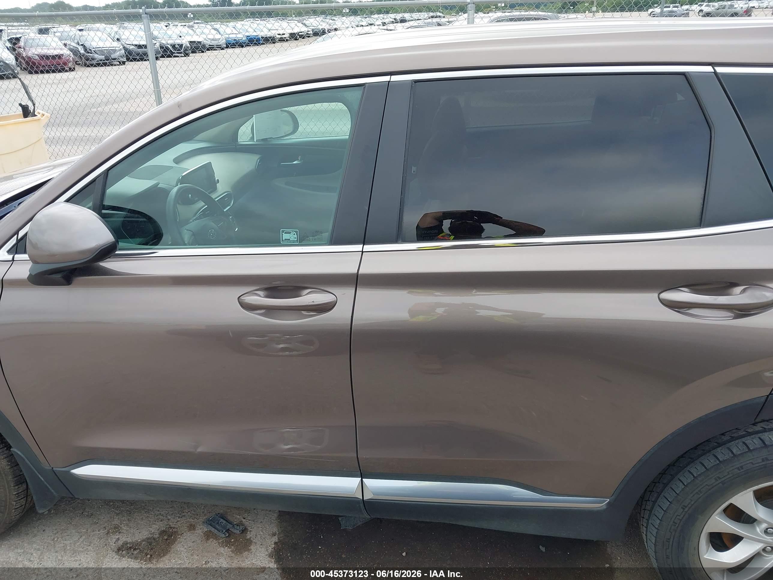 2020 HYUNDAI SANTA FE SE