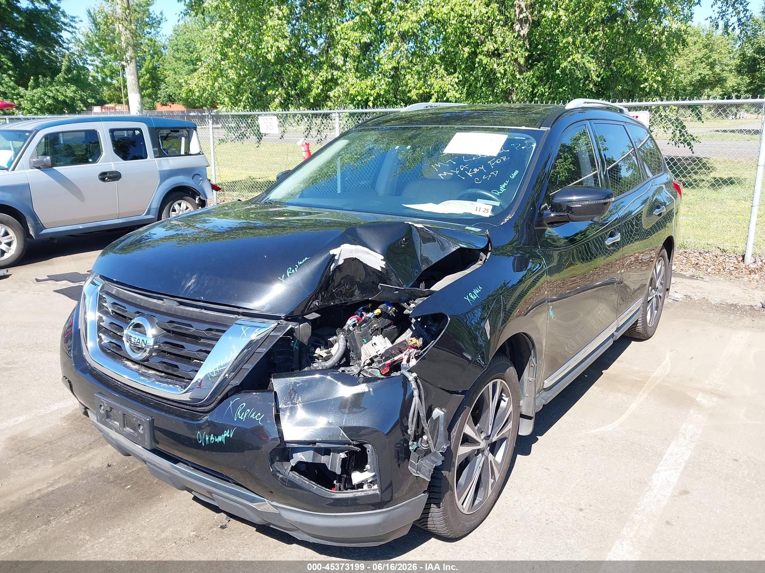 2020 NISSAN PATHFINDER PLATINUM 4WD — I2