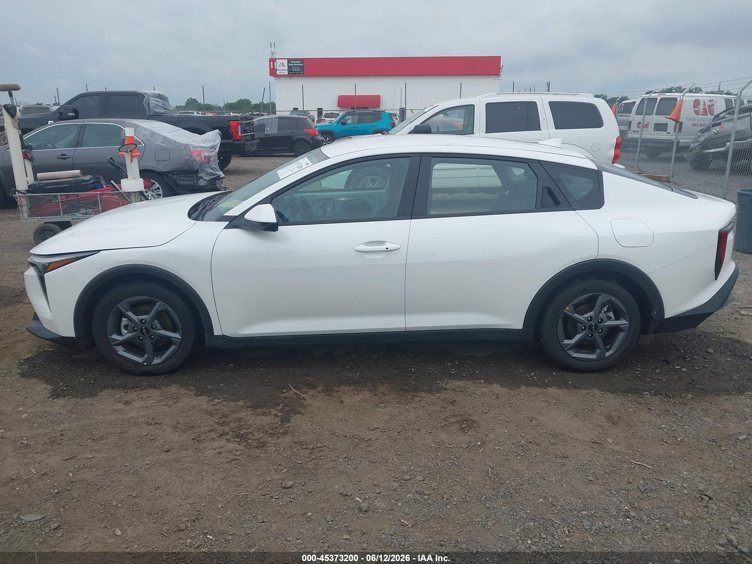 2025 KIA K4 LXS