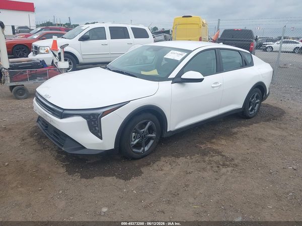 2025 KIA K4 LXS