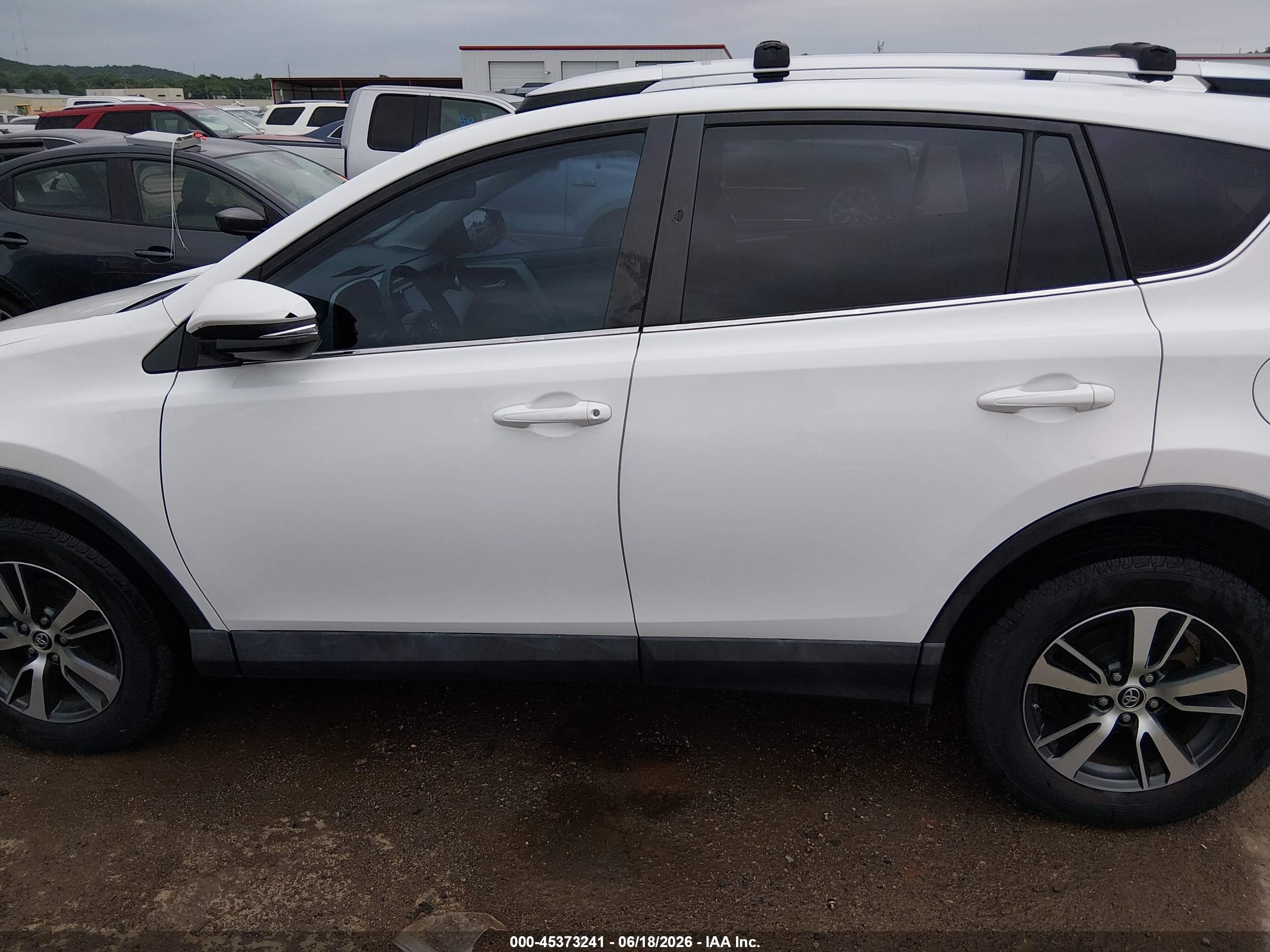 2016 TOYOTA RAV4 XLE