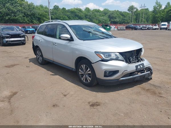 2019 NISSAN PATHFINDER SV