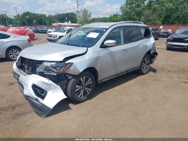 2019 NISSAN PATHFINDER SV