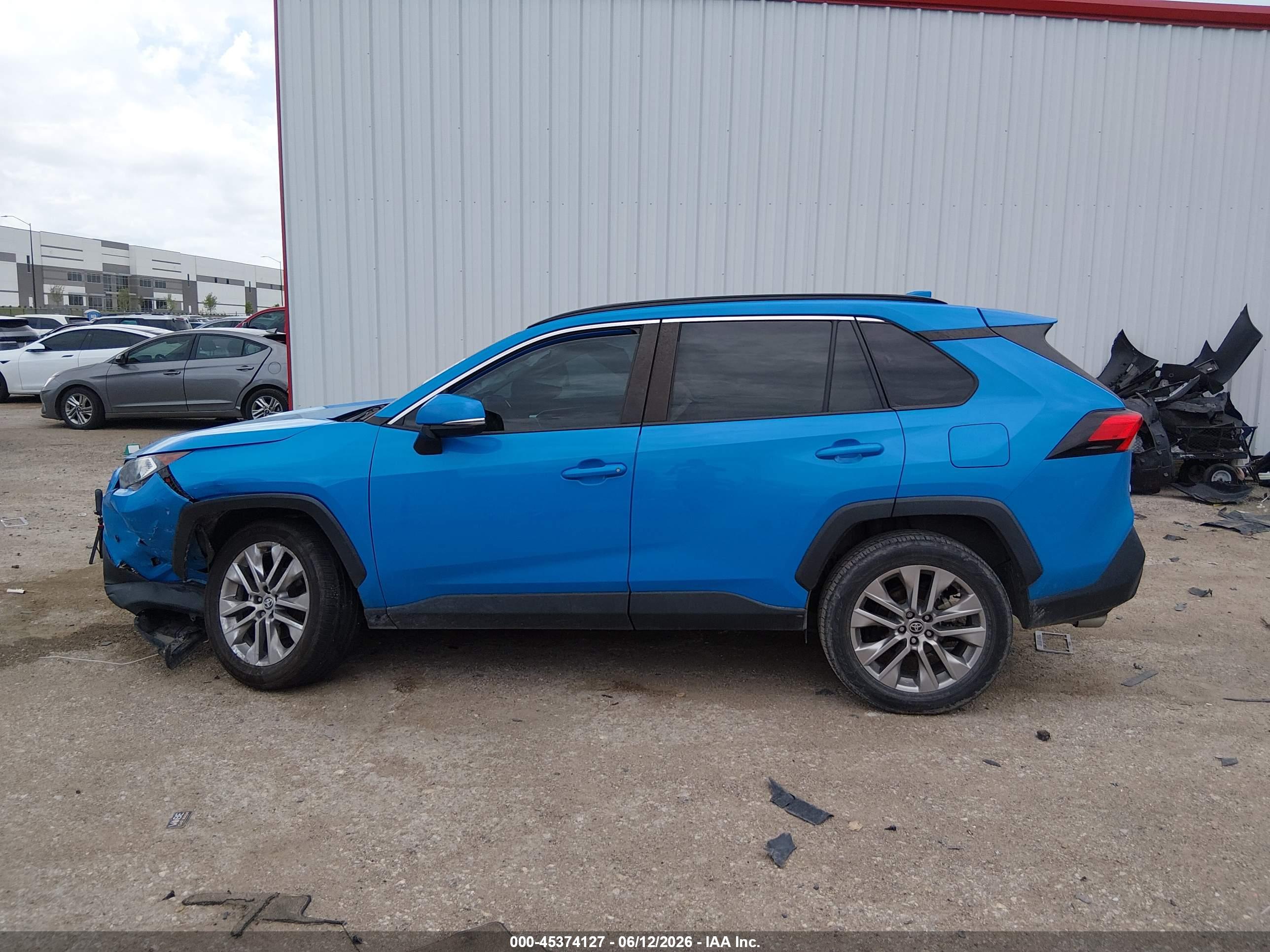 2021 TOYOTA RAV4 XLE PREMIUM