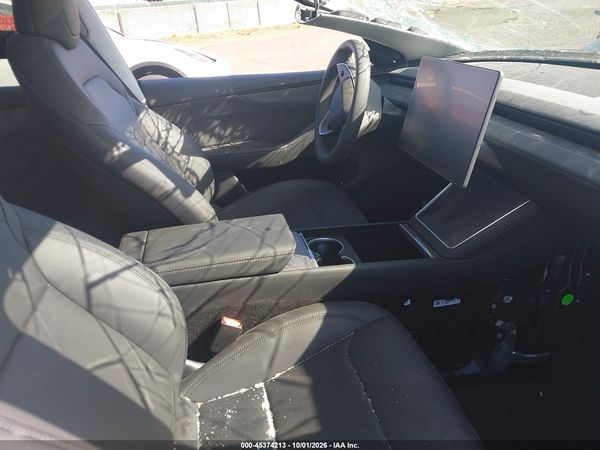 2026 TESLA MODEL Y — I5