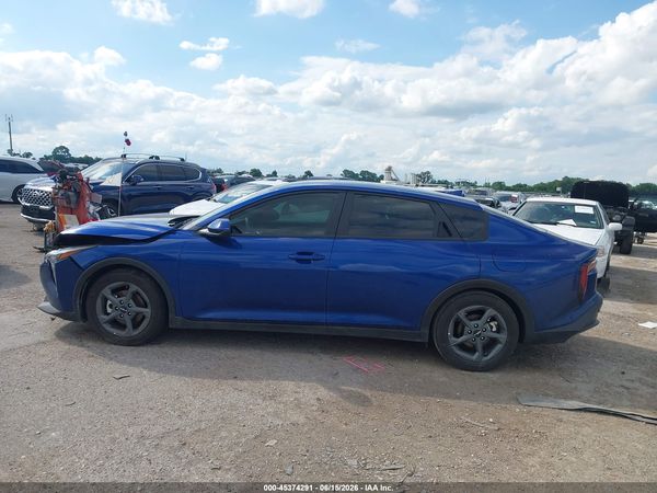 2025 KIA K4