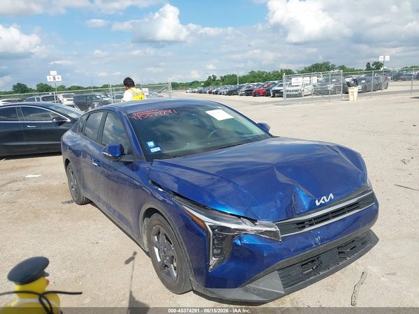 2025 KIA K4 LXS