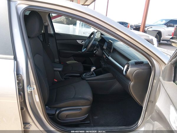 2023 KIA FORTE LXS