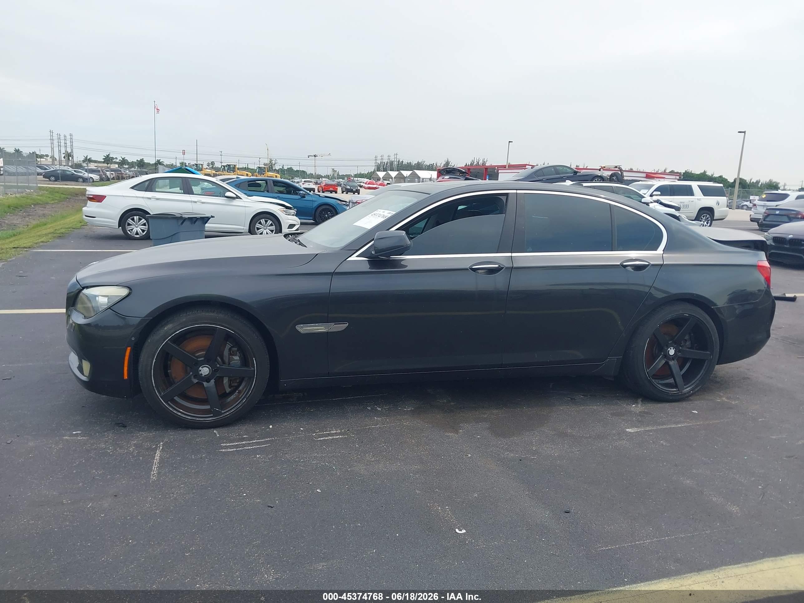 2012 BMW 750I