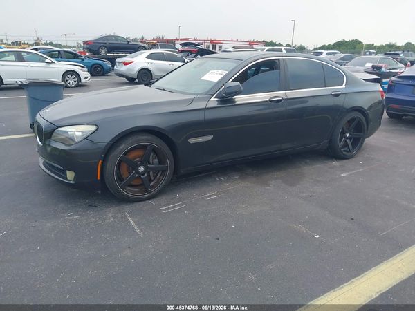 2012 BMW 750I