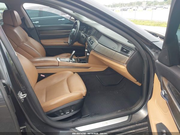 2012 BMW 750I